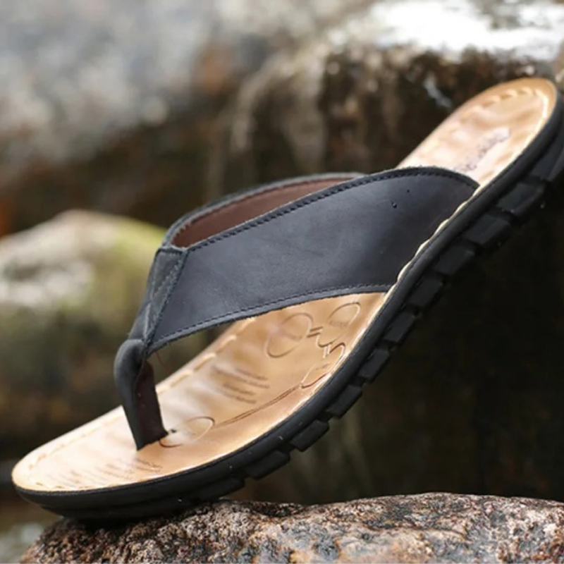 ローマレトロマンスリッパソリッドカラークリップトゥ新しい男性 - Flip Flop Leather Men のレビューと価格